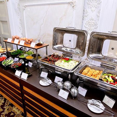 Golden Dragon Aparthotel Bishkek Bagian luar foto