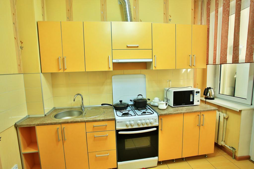 Golden Dragon Aparthotel Bishkek Ruang foto